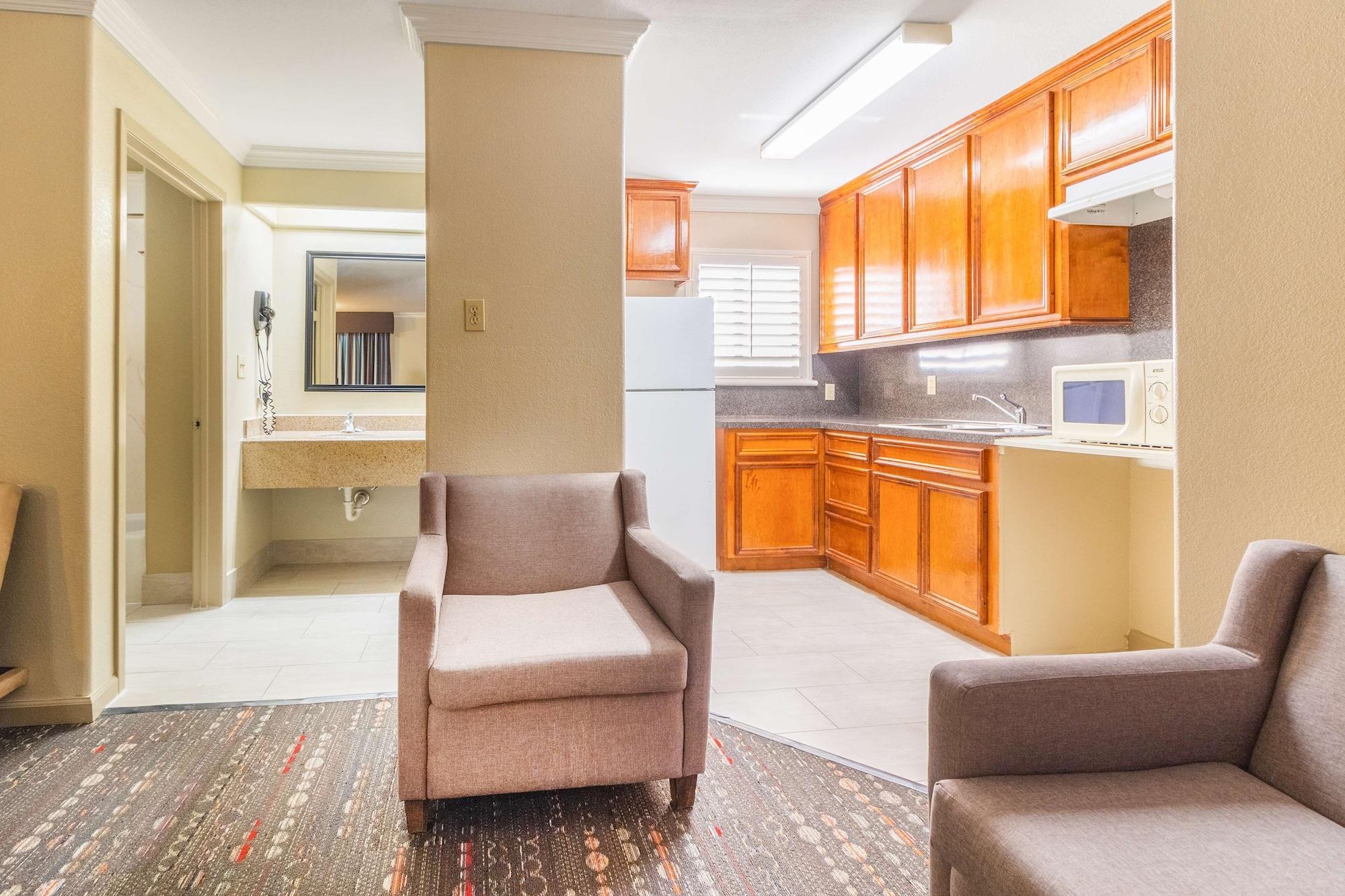 Americas Best Value Inn Houston Heights At I-45 Zewnętrze zdjęcie