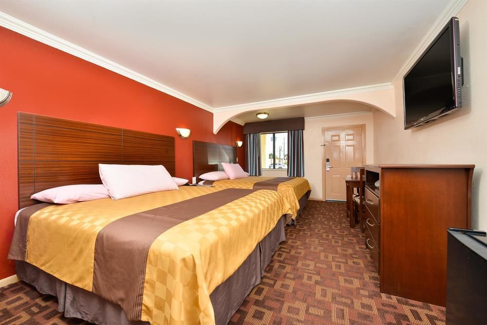 Americas Best Value Inn Houston Heights At I-45 Zewnętrze zdjęcie
